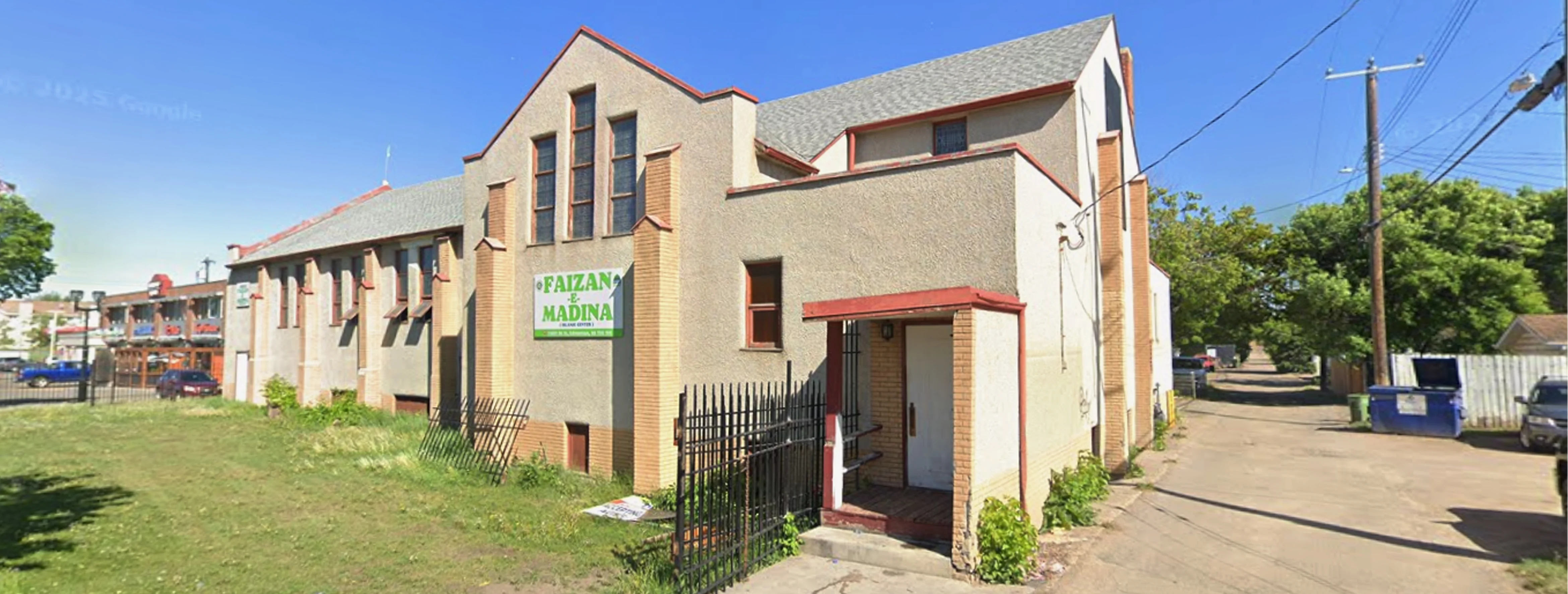 Exterior view of Faizan-E-Madina Edmonton building